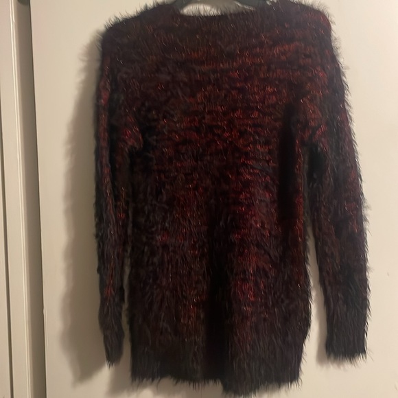 ⭐️Rock & Republic SUPERCOZY v-neck sweater 💕 RET.$95+! - Picture 8 of 8